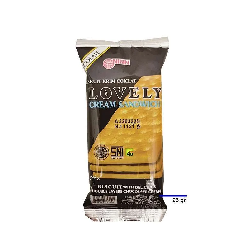Nissin Lovely Cream Sandwich Chocolate