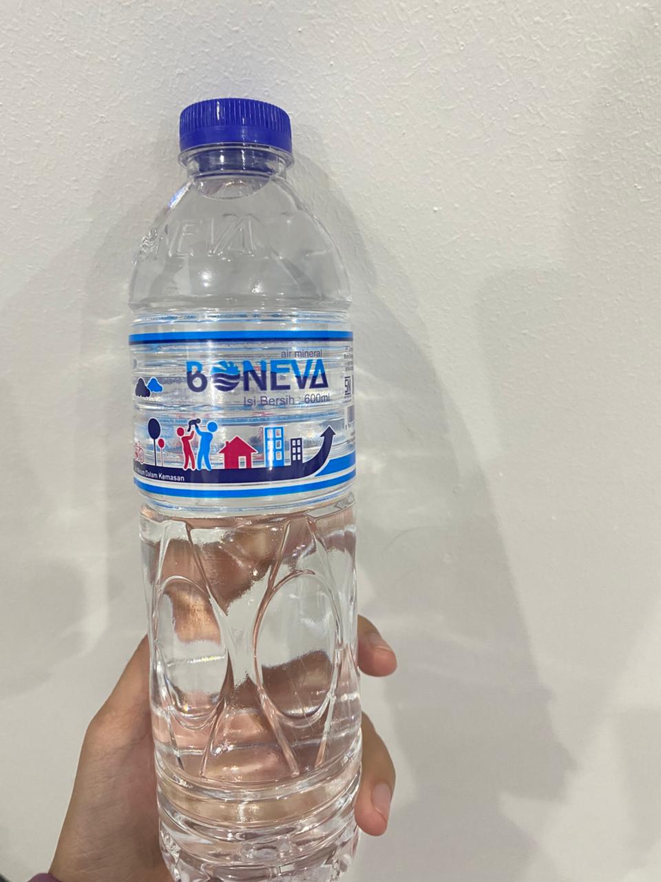 Air Mineral Boneva 600 mL (Botol)